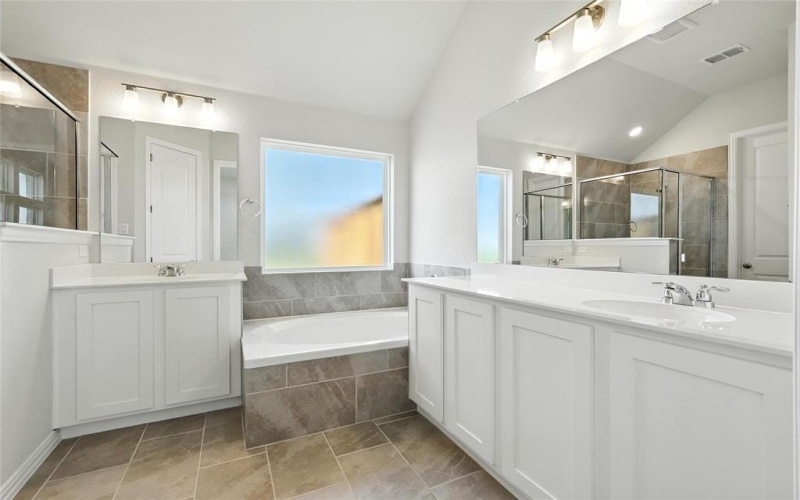 2500 Rocket Bend Drive, Anna, TX 75409, 5 Bedrooms Bedrooms, ,3 BathroomsBathrooms,Residential,For Sale,2500 Rocket Bend Drive,20824257