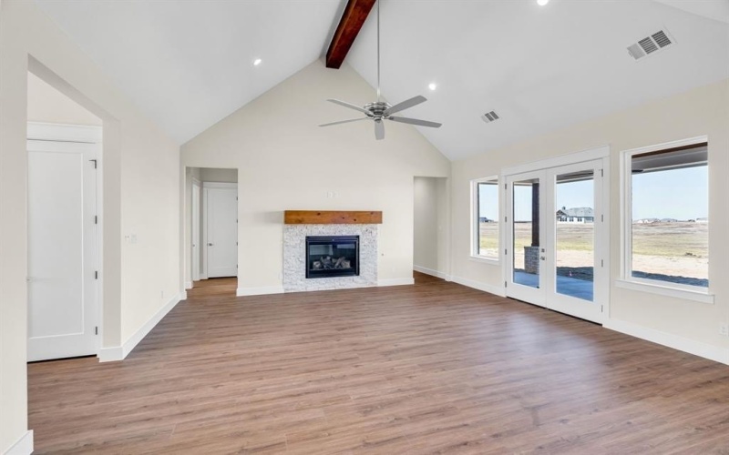 561 N Armstrong Road, Venus, TX 76084, 5 Bedrooms Bedrooms, ,3 BathroomsBathrooms,Residential,For Sale,561 N Armstrong Road,20802952