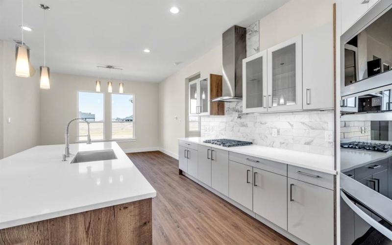 561 N Armstrong Road, Venus, TX 76084, 5 Bedrooms Bedrooms, ,3 BathroomsBathrooms,Residential,For Sale,561 N Armstrong Road,20802952