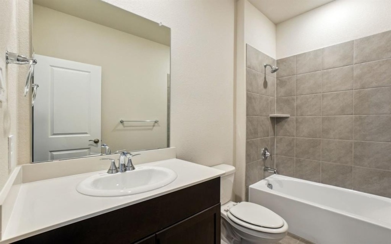 1925 W Westhill Drive, Cleburne, TX 76033, 5 Habitaciones Habitaciones , ,3 BañosBaños,Residential,En Venta,1925 W Westhill Drive,20857083
