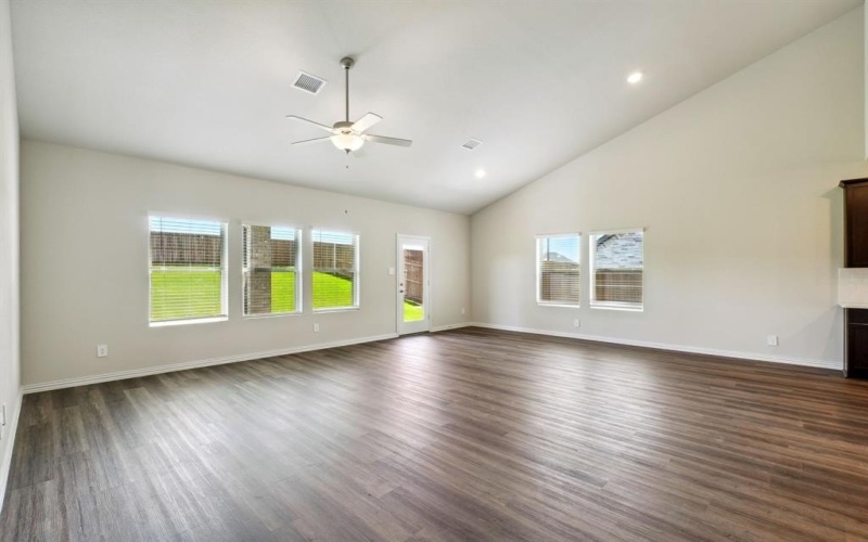 1925 W Westhill Drive, Cleburne, TX 76033, 5 Habitaciones Habitaciones , ,3 BañosBaños,Residential,En Venta,1925 W Westhill Drive,20857083