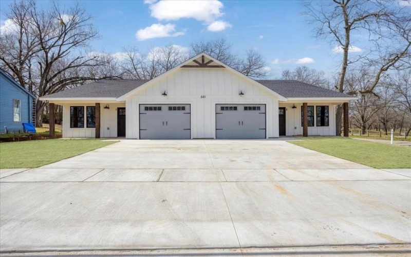 521 Gates Street #A, Bonham, TX 75418, 3 Bedrooms Bedrooms, ,2 BathroomsBathrooms,Residential,For Sale,521 Gates Street,20871456