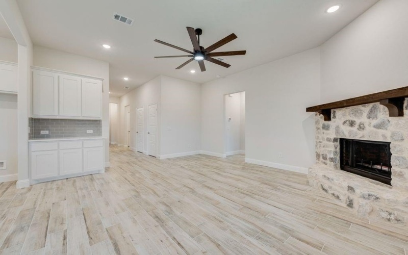 706 Georgia Boulevard, Collinsville, TX 76233, 3 Habitaciones Habitaciones , ,2 BañosBaños,Residential,En Venta,706 Georgia Boulevard,20874050