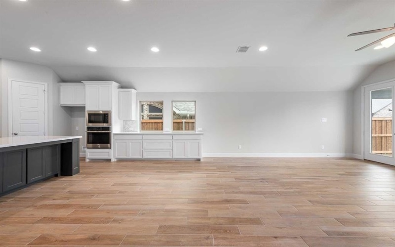 5832 Megs Creek Road, Fort Worth, TX 76126, 4 Bedrooms Bedrooms, ,3 BathroomsBathrooms,Residential,For Sale,5832 Megs Creek Road,20850057