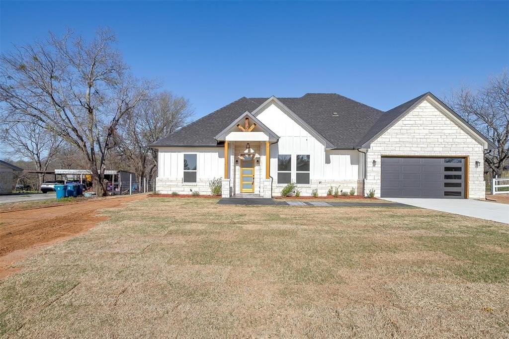 224 Ash Creek Drive W, Azle, TX 76020, 4 Bedrooms Bedrooms, ,2 BathroomsBathrooms,Residential,For Sale,224 Ash Creek Drive W,20874349