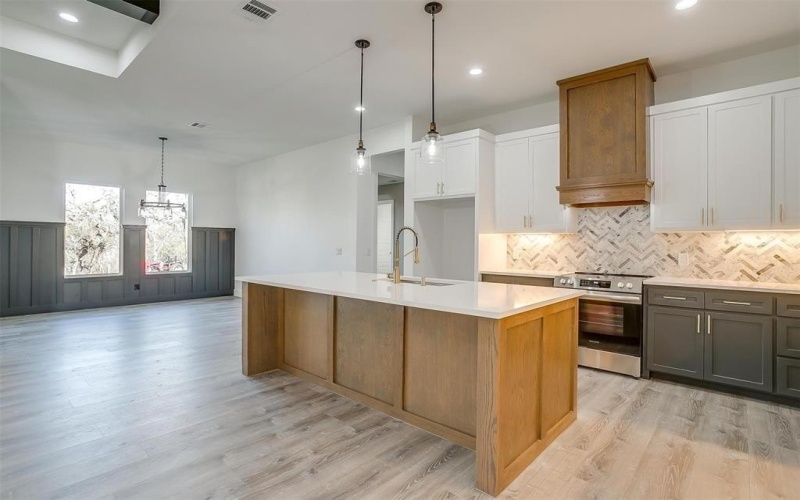 224 Ash Creek Drive W, Azle, TX 76020, 4 Bedrooms Bedrooms, ,2 BathroomsBathrooms,Residential,For Sale,224 Ash Creek Drive W,20874349