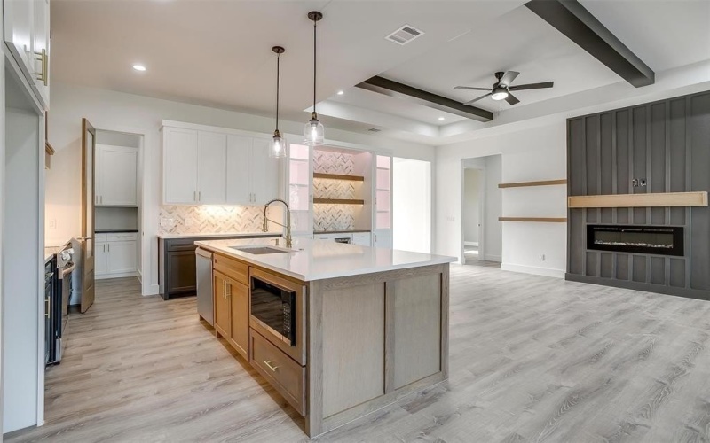 224 Ash Creek Drive W, Azle, TX 76020, 4 Bedrooms Bedrooms, ,2 BathroomsBathrooms,Residential,For Sale,224 Ash Creek Drive W,20874349
