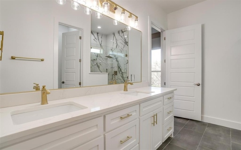 224 Ash Creek Drive W, Azle, TX 76020, 4 Bedrooms Bedrooms, ,2 BathroomsBathrooms,Residential,For Sale,224 Ash Creek Drive W,20874349