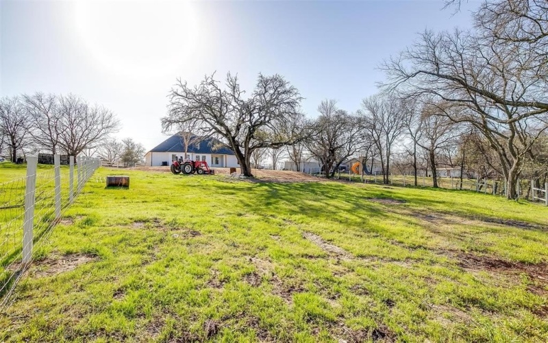 224 Ash Creek Drive W, Azle, TX 76020, 4 Bedrooms Bedrooms, ,2 BathroomsBathrooms,Residential,For Sale,224 Ash Creek Drive W,20874349