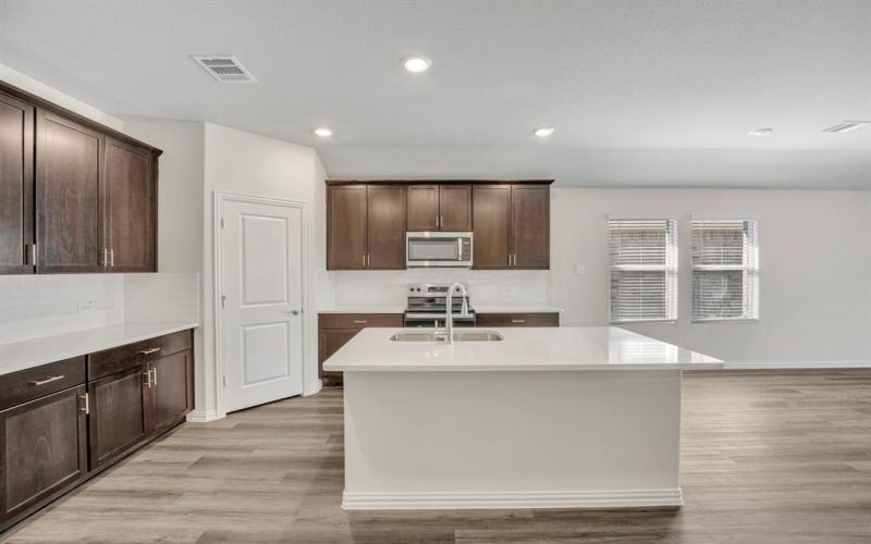 280 Sugarlands Drive, Greenville, TX 75402, 3 Bedrooms Bedrooms, ,2 BathroomsBathrooms,Residential,For Sale,280 Sugarlands Drive,20862729