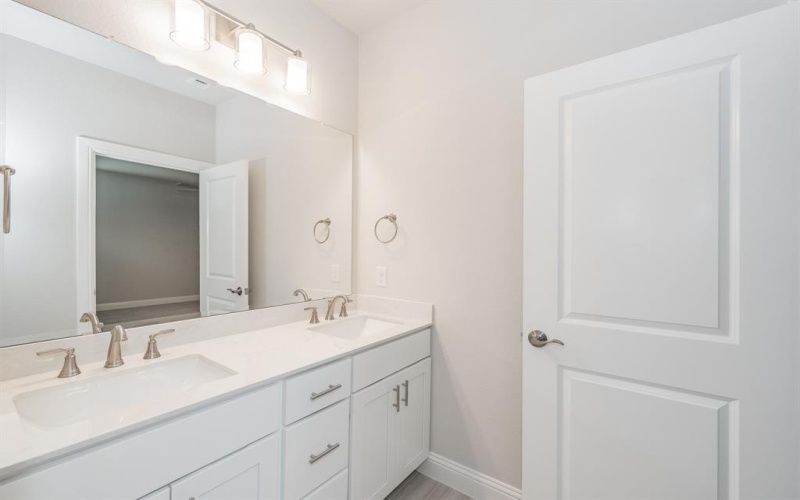 9553 Thorncrown Lane, Fort Worth, TX 76179, 3 Bedrooms Bedrooms, ,2 BathroomsBathrooms,Residential Lease,For Rent,9553 Thorncrown Lane,20852944
