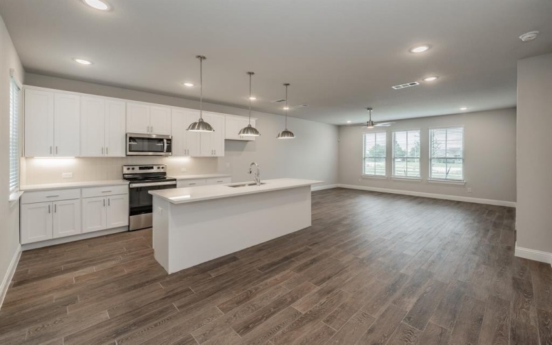 9553 Thorncrown Lane, Fort Worth, TX 76179, 3 Bedrooms Bedrooms, ,2 BathroomsBathrooms,Residential Lease,For Rent,9553 Thorncrown Lane,20852944