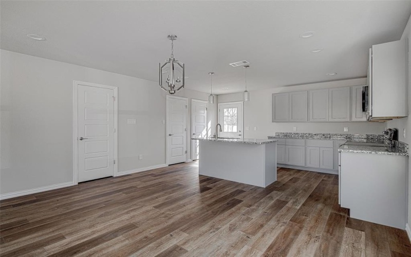 1405 South Freeway, Fort Worth, TX 76104, 3 Bedrooms Bedrooms, ,2 BathroomsBathrooms,Residential,For Sale,1405 South Freeway,20872178