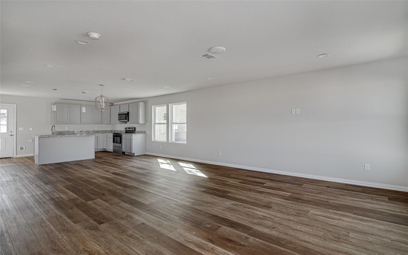 1405 South Freeway, Fort Worth, TX 76104, 3 Bedrooms Bedrooms, ,2 BathroomsBathrooms,Residential,For Sale,1405 South Freeway,20872178