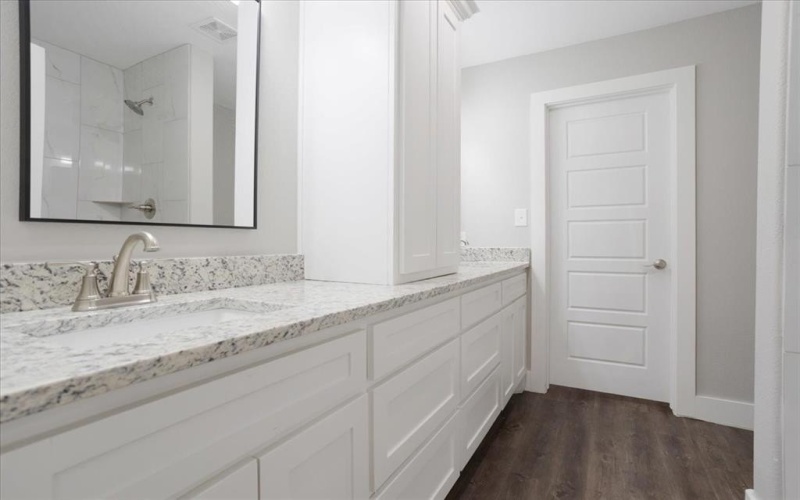 521 Gates Street #A&B, Bonham, TX 75418, 6 Bedrooms Bedrooms, ,5 BathroomsBathrooms,Residential Multi Family,For Sale,521 Gates Street,20861189