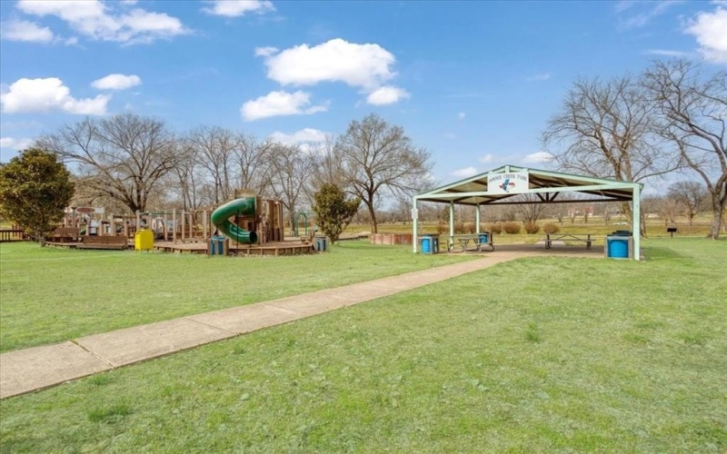 521 Gates Street #A&B, Bonham, TX 75418, 6 Bedrooms Bedrooms, ,5 BathroomsBathrooms,Residential Multi Family,For Sale,521 Gates Street,20861189