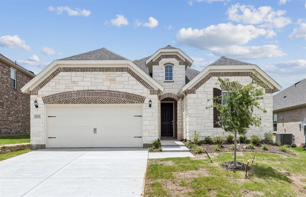 11133 Boyne Avenue, Fort Worth, TX 76052, 3 Bedrooms Bedrooms, ,3 BathroomsBathrooms,Residential,For Sale,11133 Boyne Avenue,20870397