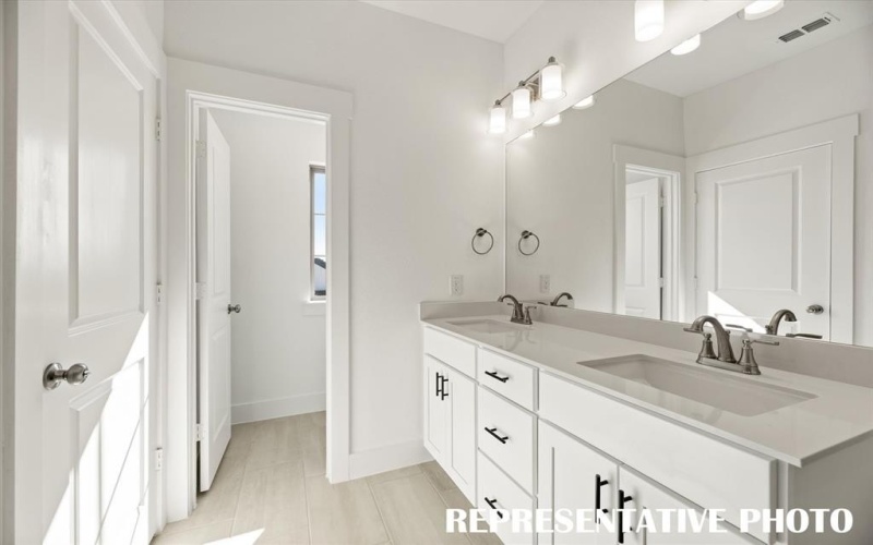 2562 Campden Mews, Allen, TX 75013, 3 Bedrooms Bedrooms, ,2 BathroomsBathrooms,Residential,For Sale,2562 Campden Mews,20879438