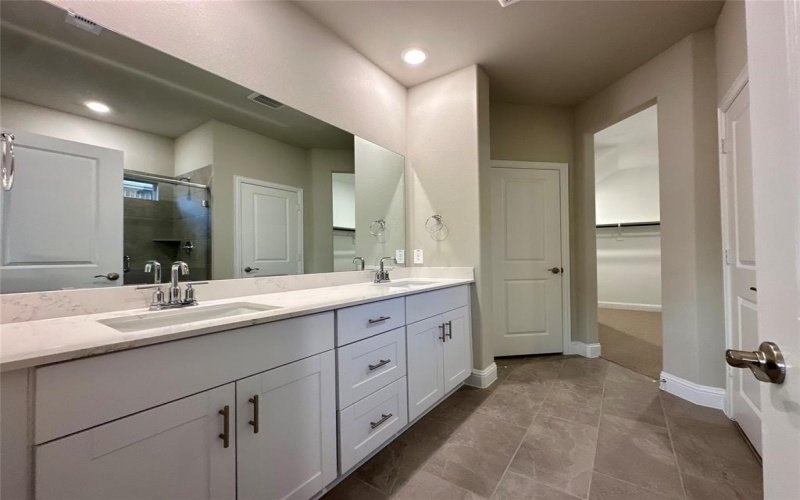 2245 Cliff Springs Drive, Forney, TX 75126, 4 Bedrooms Bedrooms, ,2 BathroomsBathrooms,Residential,For Sale,2245 Cliff Springs Drive,20846000