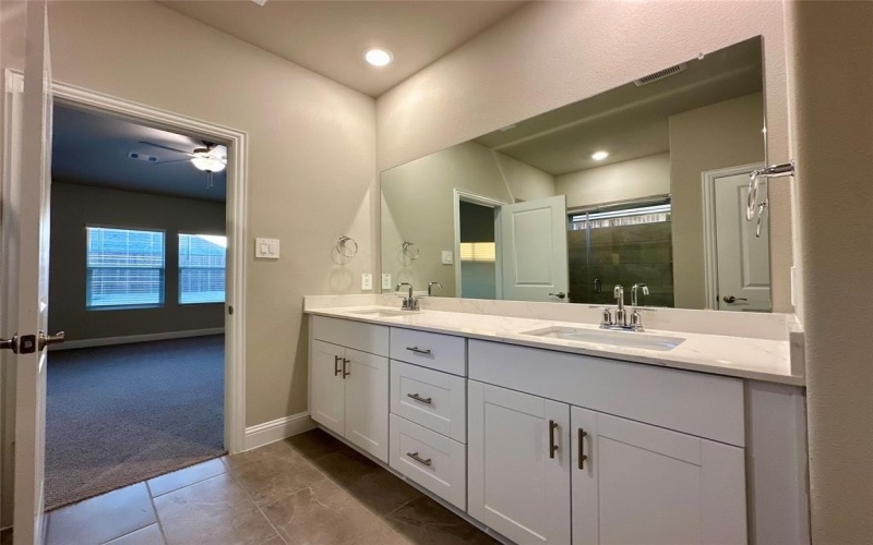 2245 Cliff Springs Drive, Forney, TX 75126, 4 Bedrooms Bedrooms, ,2 BathroomsBathrooms,Residential,For Sale,2245 Cliff Springs Drive,20846000