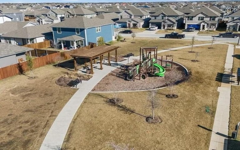 2245 Cliff Springs Drive, Forney, TX 75126, 4 Bedrooms Bedrooms, ,2 BathroomsBathrooms,Residential,For Sale,2245 Cliff Springs Drive,20846000