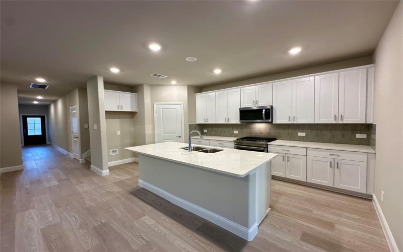 2245 Cliff Springs Drive, Forney, TX 75126, 4 Bedrooms Bedrooms, ,2 BathroomsBathrooms,Residential,For Sale,2245 Cliff Springs Drive,20846000