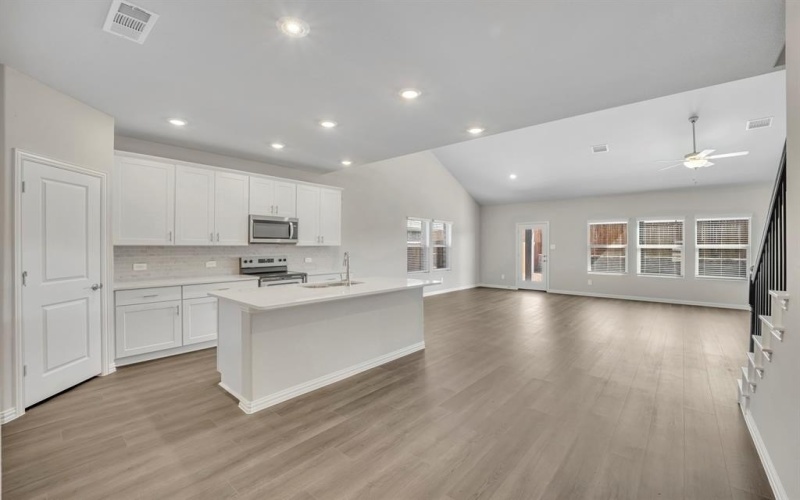 305 Sugarlands Drive, Greenville, TX 75402, 5 Habitaciones Habitaciones , ,3 BañosBaños,Residential,En Venta,305 Sugarlands Drive,20863789