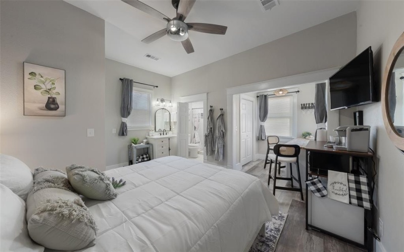 1301 W Main Street, Denison, TX 75020, 3 Bedrooms Bedrooms, ,2 BathroomsBathrooms,Residential Lease,For Rent,1301 W Main Street,20875560