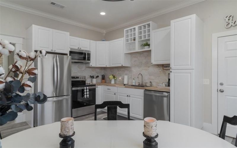 1301 W Main Street, Denison, TX 75020, 3 Bedrooms Bedrooms, ,2 BathroomsBathrooms,Residential Lease,For Rent,1301 W Main Street,20875560