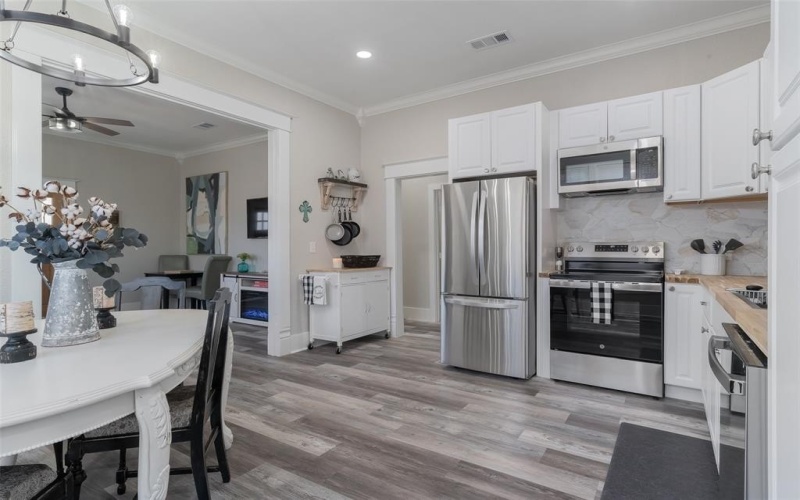 1301 W Main Street, Denison, TX 75020, 3 Bedrooms Bedrooms, ,2 BathroomsBathrooms,Residential Lease,For Rent,1301 W Main Street,20875560