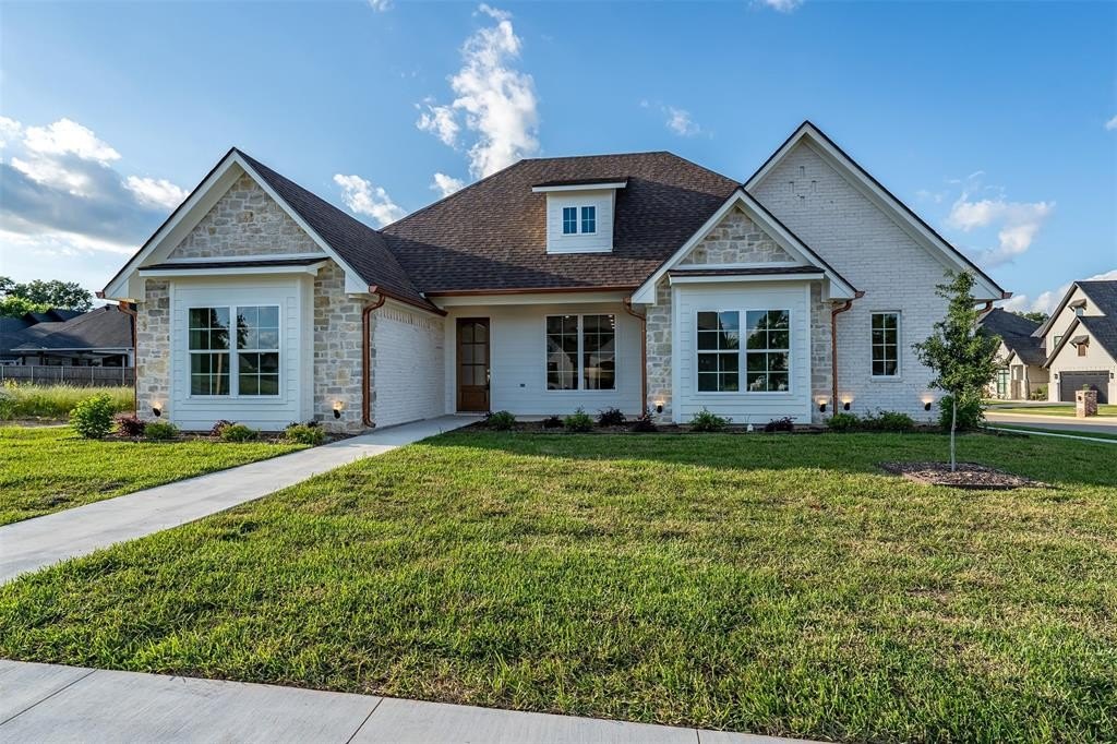 4611 Flat Creek Cove, Tyler, TX 75703, 4 Habitaciones Habitaciones , ,3 BañosBaños,Residential,En Venta,4611 Flat Creek Cove,20861606