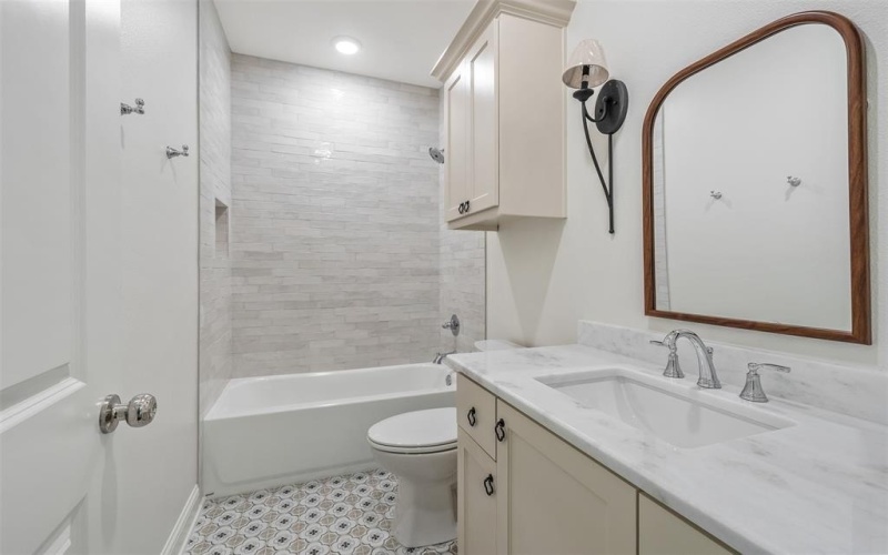 4611 Flat Creek Cove, Tyler, TX 75703, 4 Habitaciones Habitaciones , ,3 BañosBaños,Residential,En Venta,4611 Flat Creek Cove,20861606