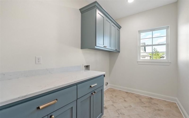 4611 Flat Creek Cove, Tyler, TX 75703, 4 Habitaciones Habitaciones , ,3 BañosBaños,Residential,En Venta,4611 Flat Creek Cove,20861606
