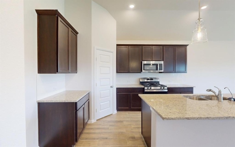3205 Majesty Lane, Denton, TX 76208, 4 Bedrooms Bedrooms, ,3 BathroomsBathrooms,Residential,For Sale,3205 Majesty Lane,20864048