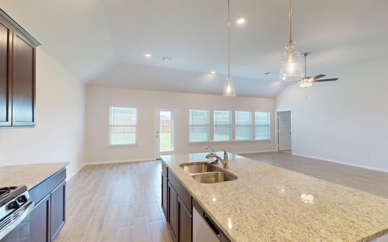 3205 Majesty Lane, Denton, TX 76208, 4 Bedrooms Bedrooms, ,3 BathroomsBathrooms,Residential,For Sale,3205 Majesty Lane,20864048