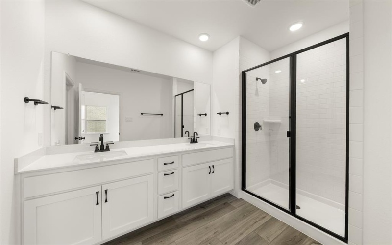1233 Doris May Dr Drive, Allen, TX 75013, 3 Habitaciones Habitaciones , ,2 BañosBaños,Residential,En Venta,1233 Doris May Dr Drive,20866333
