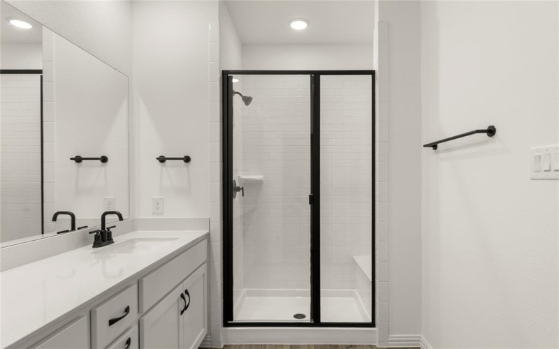 1233 Doris May Dr Drive, Allen, TX 75013, 3 Habitaciones Habitaciones , ,2 BañosBaños,Residential,En Venta,1233 Doris May Dr Drive,20866333