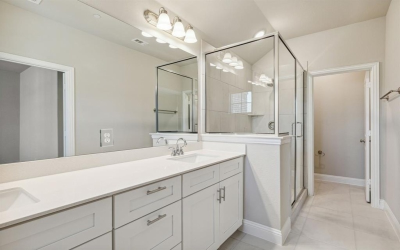 625 Hutchinson Lane, Lewisville, TX 75077, 3 Bedrooms Bedrooms, ,2 BathroomsBathrooms,Residential,For Sale,625 Hutchinson Lane,20868276