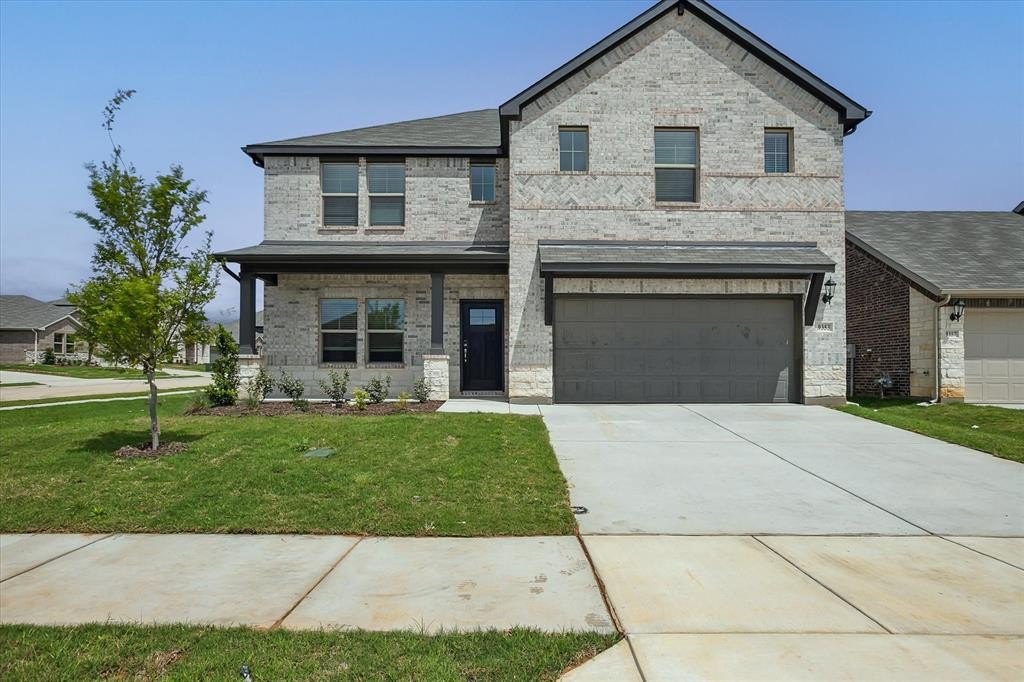 9353 Lone Maverick Drive, Fort Worth, TX 76036, 4 Habitaciones Habitaciones , ,2 BañosBaños,Residential,En Venta,9353 Lone Maverick Drive,20871180