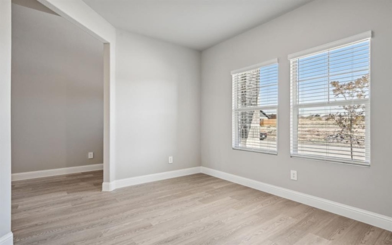 9353 Lone Maverick Drive, Fort Worth, TX 76036, 4 Habitaciones Habitaciones , ,2 BañosBaños,Residential,En Venta,9353 Lone Maverick Drive,20871180