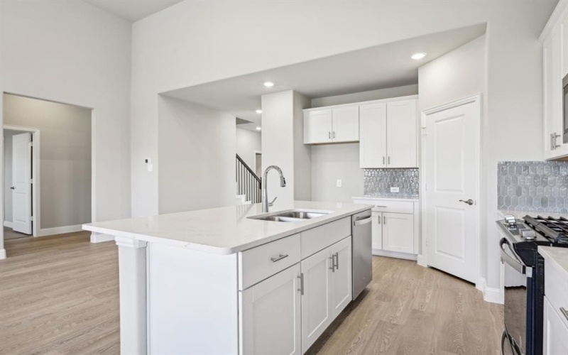 9353 Lone Maverick Drive, Fort Worth, TX 76036, 4 Habitaciones Habitaciones , ,2 BañosBaños,Residential,En Venta,9353 Lone Maverick Drive,20871180
