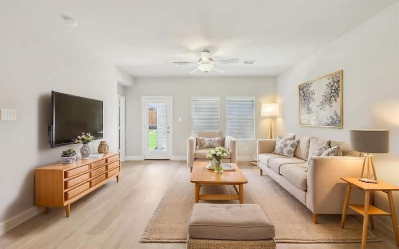 517 Ezra Lane, McKinney, TX 75069, 4 Bedrooms Bedrooms, ,2 BathroomsBathrooms,Residential,For Sale,517 Ezra Lane,20882183