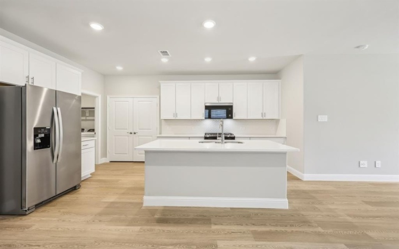517 Ezra Lane, McKinney, TX 75069, 4 Bedrooms Bedrooms, ,2 BathroomsBathrooms,Residential,For Sale,517 Ezra Lane,20882183