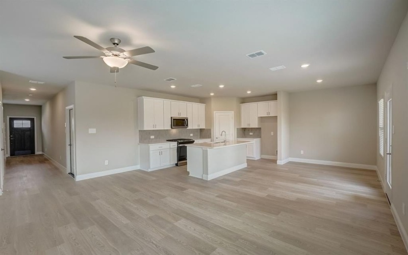 513 Ezra Lane, McKinney, TX 75069, 4 Habitaciones Habitaciones , ,2 BañosBaños,Residential,En Venta,513 Ezra Lane,20882185
