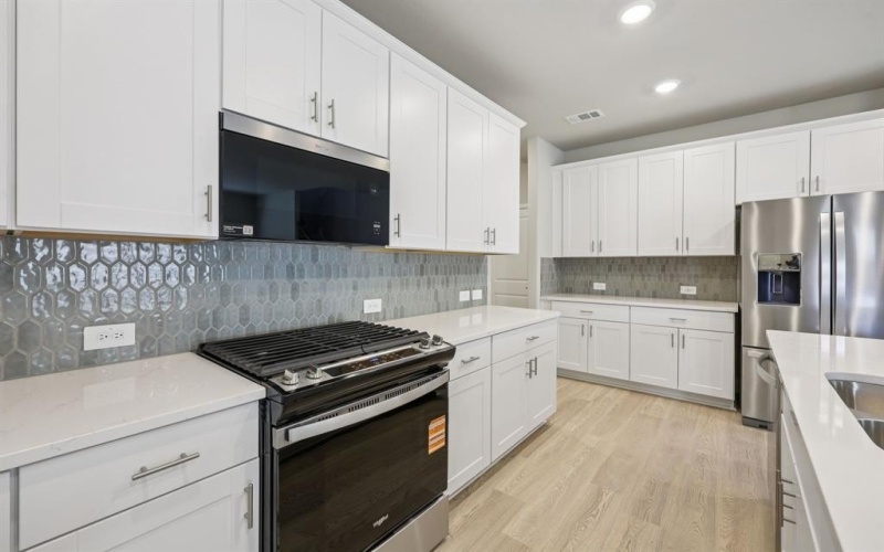 6621 Stone Elm Lane, Fort Worth, TX 76036, 5 Bedrooms Bedrooms, ,3 BathroomsBathrooms,Residential,For Sale,6621 Stone Elm Lane,20918437