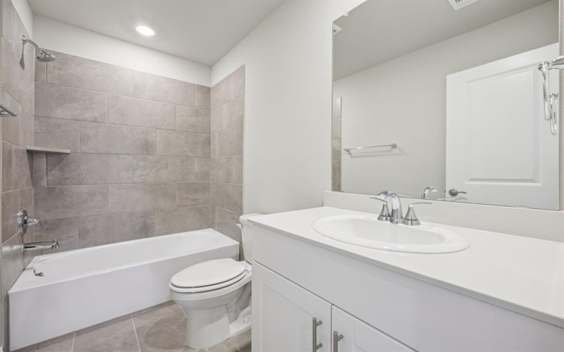 6621 Stone Elm Lane, Fort Worth, TX 76036, 5 Bedrooms Bedrooms, ,3 BathroomsBathrooms,Residential,For Sale,6621 Stone Elm Lane,20918437