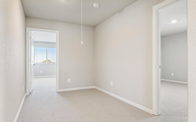 1015 Emberwood Drive, McKinney, TX 75069, 5 Bedrooms Bedrooms, ,3 BathroomsBathrooms,Residential,For Sale,1015 Emberwood Drive,20910357
