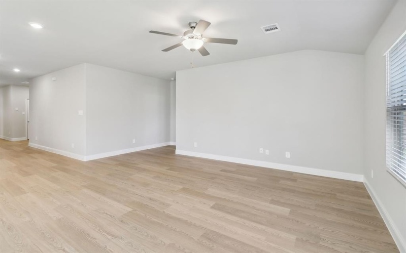2024 Stallion Street, Seagoville, TX 75159, 4 Bedrooms Bedrooms, ,3 BathroomsBathrooms,Residential,For Sale,2024 Stallion Street,20912605