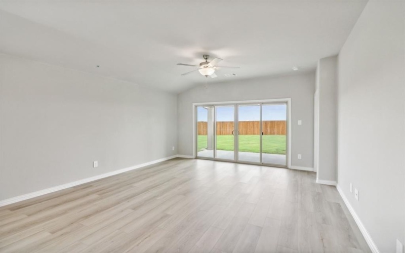 2230 Lone Star Lane, Seagoville, TX 75159, 3 Bedrooms Bedrooms, ,2 BathroomsBathrooms,Residential,For Sale,2230 Lone Star Lane,20883503