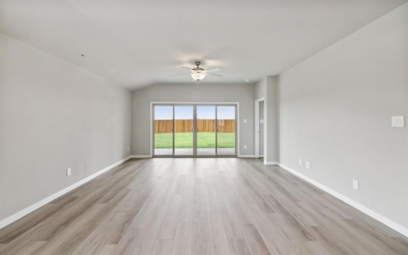 2230 Lone Star Lane, Seagoville, TX 75159, 3 Bedrooms Bedrooms, ,2 BathroomsBathrooms,Residential,For Sale,2230 Lone Star Lane,20883503